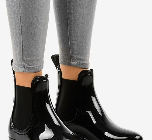 Kalosze – wyjątkowe buty odporne na wodę Kalosze