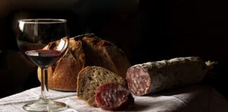 Czy w Wielką Sobotę można jeść kiełbasę?