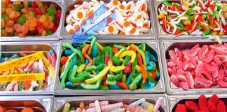 Jak zapakować słodycze w celofan?