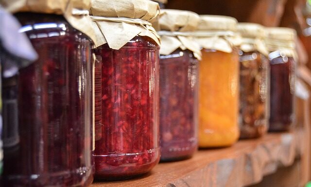 Gdzie wyrzucić stare słoiki z przetworami? Gdzie wyrzucić stare słoiki z przetworami?