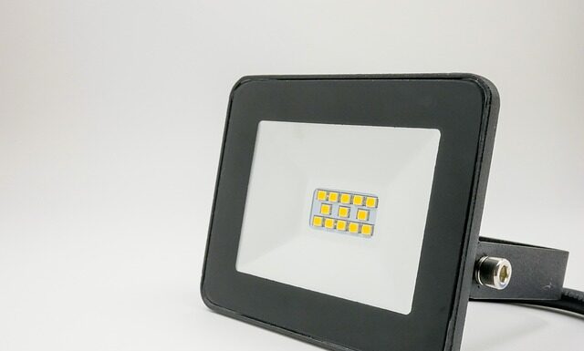 Jaki Naświetlacz LED na podwórko?