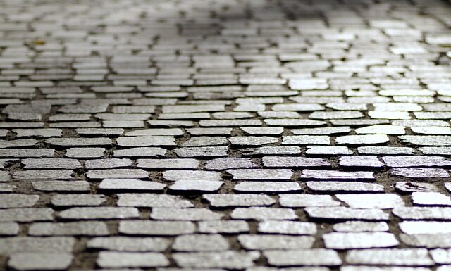 Ile kosztuje kostka granitowa?