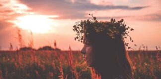 Jak zrobić z dzieckiem stroik wielkanocny?