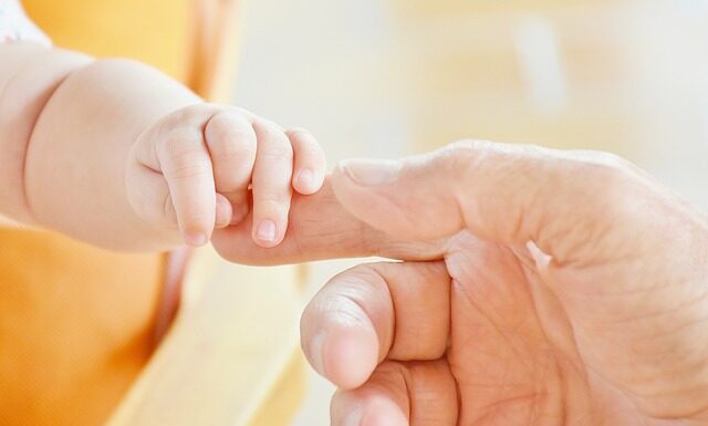 W czym trzymać noworodka w salonie? W czym trzymać noworodka w salonie?