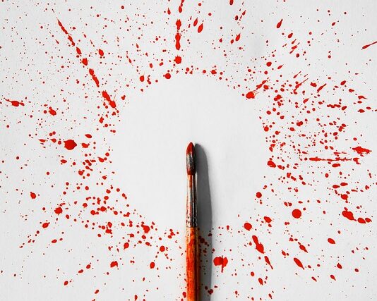 Co zrobić gdy farba odchodzi od ścian?