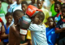 Jak ładnie zapakować kosz?