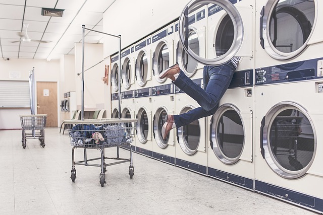 Dlaczego pralka skacze podczas prania?