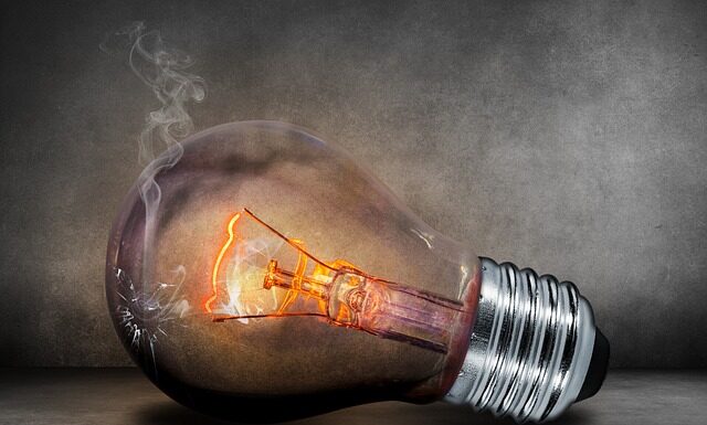 Dlaczego cofa się dym z pieca kaflowego? Dlaczego cofa się dym z pieca kaflowego?