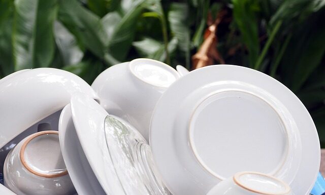 Dlaczego naczynia po wyjęciu ze zmywarki są matowe?